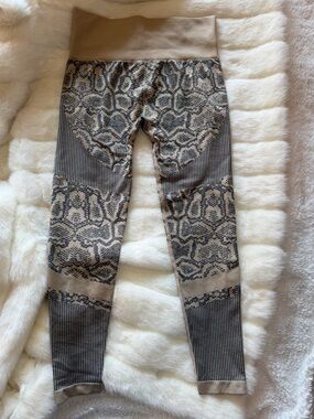 Snakeskin Print Leggings